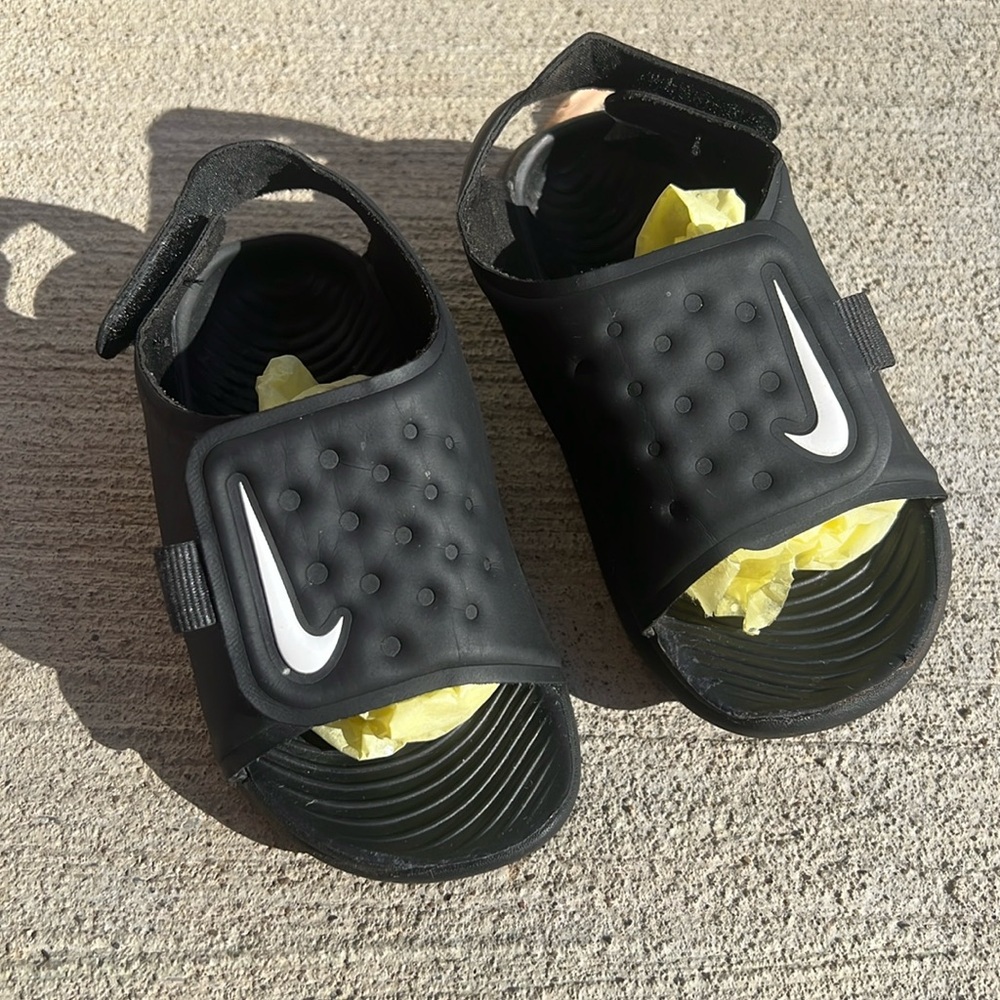 Nike Sunray Sandals Black w/ White Swoosh Toddler Size 6